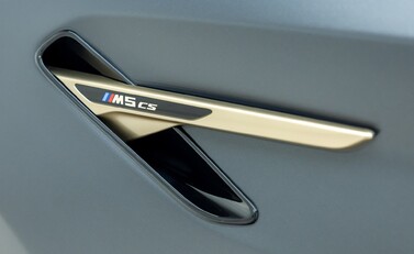 BMW M5 CS 36