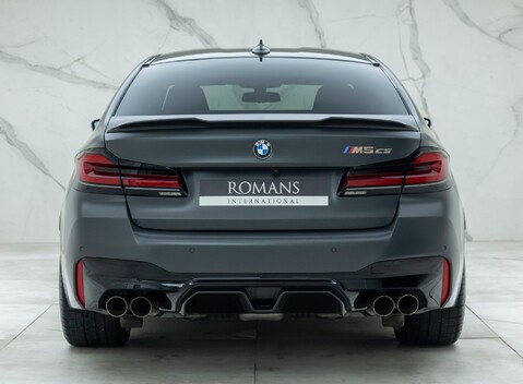 BMW M5 CS 4