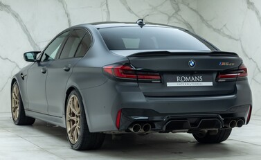 BMW M5 CS 6