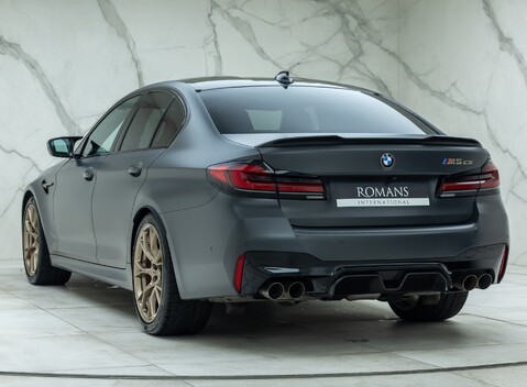 BMW M5 CS 6