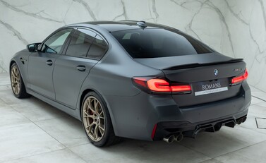 BMW M5 CS 8