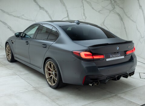 BMW M5 CS 8