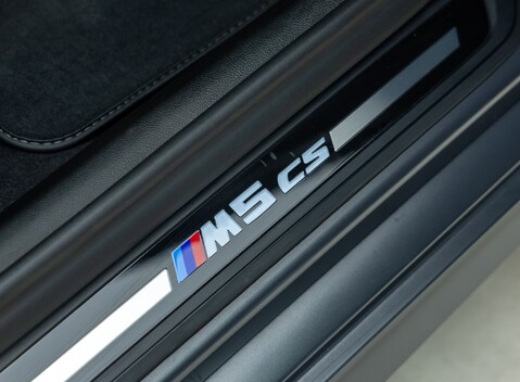 BMW M5 CS 30