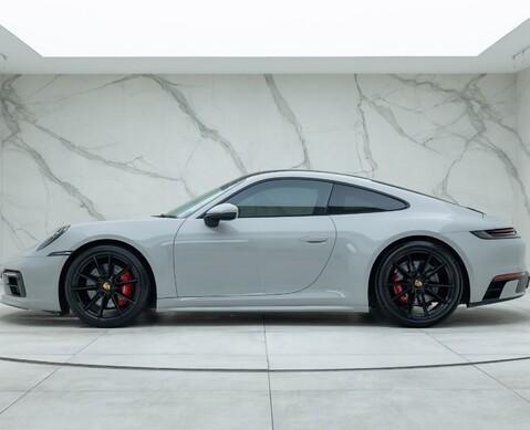 Porsche 911 Carrera 4S (992)