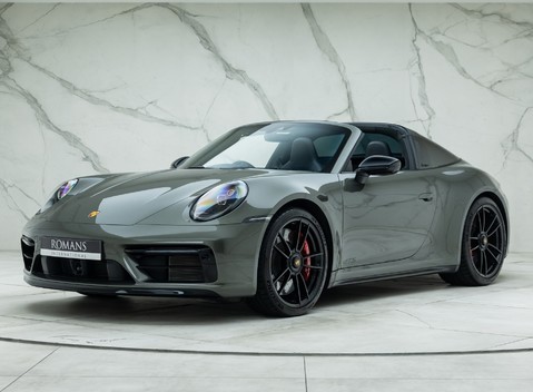 Porsche 911 Targa 4 GTS (992) 1