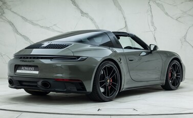 Porsche 911 Targa 4 GTS (992) 6