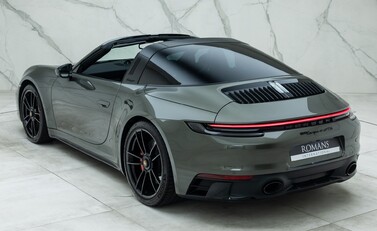 Porsche 911 Targa 4 GTS (992) 12