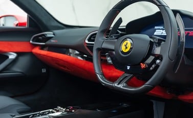 Ferrari 296 GTS 13