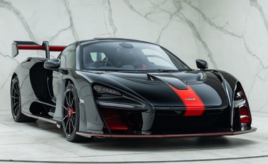 McLaren Senna 12