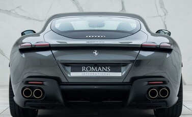 Ferrari Roma 5