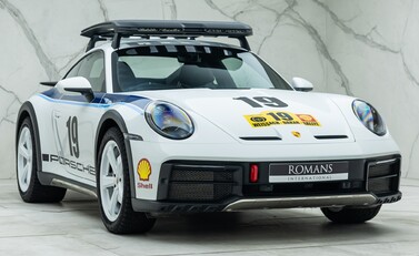 Porsche 911 Dakar (992) 6