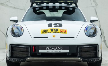 Porsche 911 Dakar (992) 4