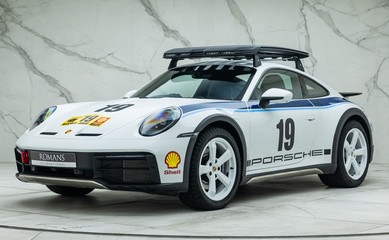 Porsche 911 Dakar (992)