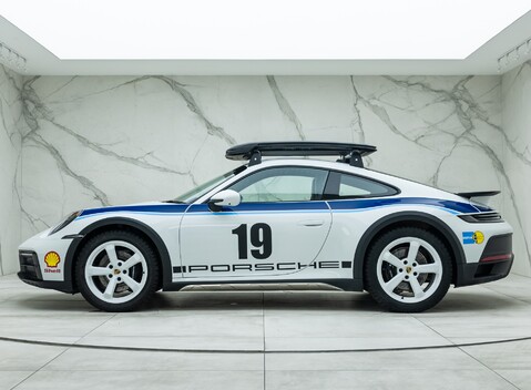 Porsche 911 Dakar (992) 2