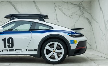 Porsche 911 Dakar (992) 48