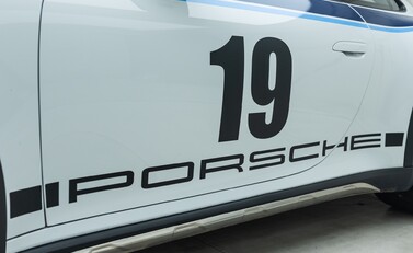 Porsche 911 Dakar (992) 42