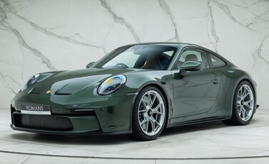 Porsche 911 GT3 TOURING (992) 1