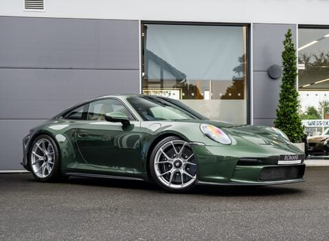 Porsche 911 GT3 TOURING (992) 2