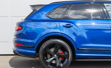 Bentley Bentayga V8 4