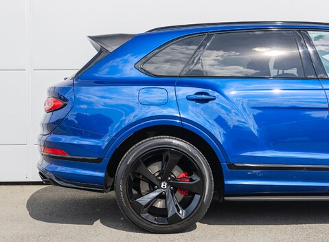 Bentley Bentayga V8 4