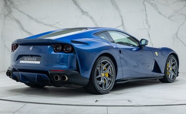 Ferrari 812 Superfast 6