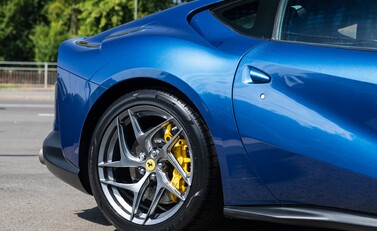 Ferrari 812 Superfast 3