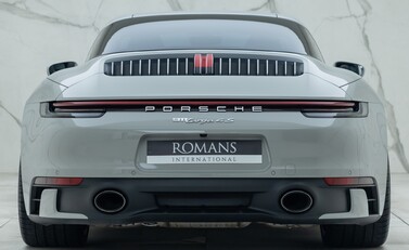 Porsche 911 Targa 4S (992) 8