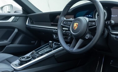 Porsche 911 Targa 4S (992) 11