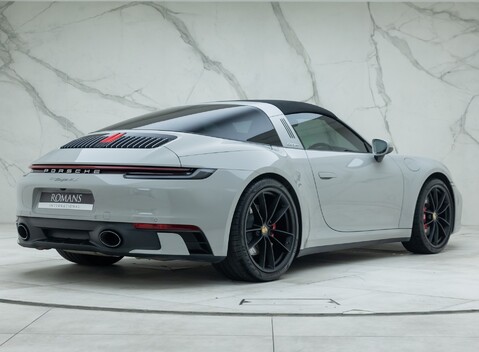 Porsche 911 Targa 4S (992) 5