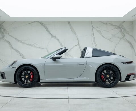 Porsche 911 Targa 4S (992)