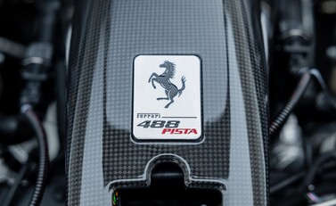 Ferrari 488 Pista Piloti 57