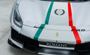 Ferrari 488 Pista Piloti 32