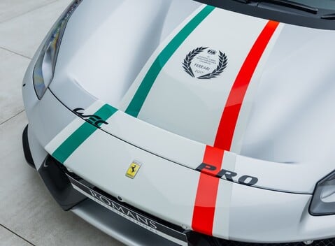 Ferrari 488 Pista Piloti 36