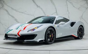 Ferrari 488 Pista Piloti 1