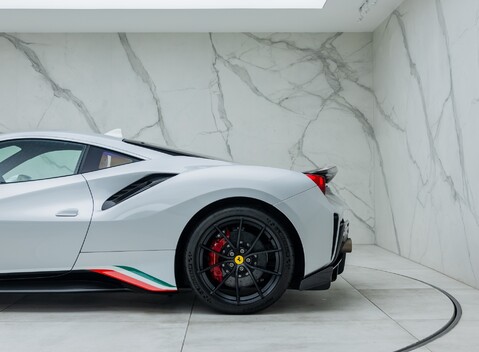 Ferrari 488 Pista Piloti 54