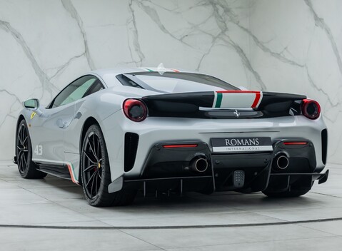 Ferrari 488 Pista Piloti 7