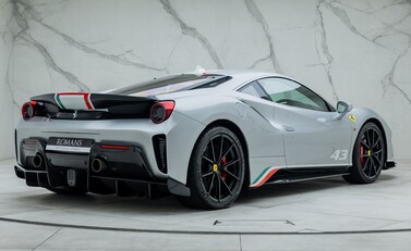 Ferrari 488 Pista Piloti 3