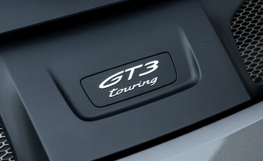 Porsche 911 GT3 TOURING (992) 39