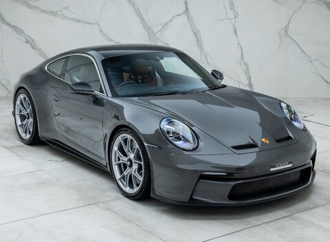 Porsche 911 GT3 TOURING (992) 8