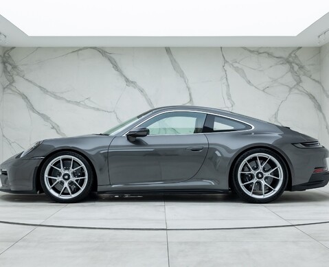 Porsche 911 GT3 TOURING (992) 