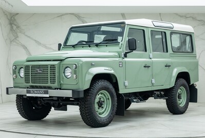 Land Rover Defender 110 HERITAGE 