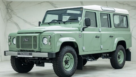 Land Rover Defender 110 HERITAGE 