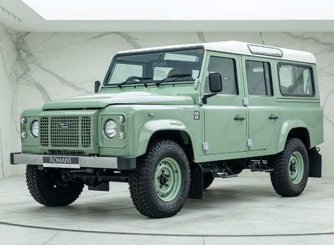 Land Rover Defender 110 HERITAGE 1