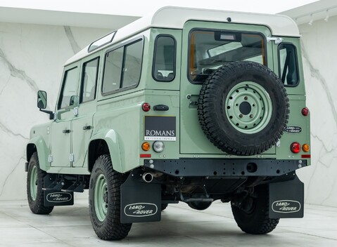 Land Rover Defender 110 HERITAGE 7