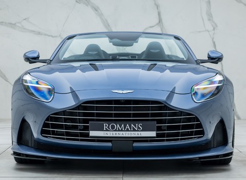 Aston Martin DB12 VOLANTE 7