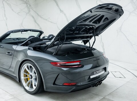 Porsche 911 SPEEDSTER (991) 43