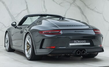 Porsche 911 SPEEDSTER (991) 10