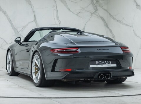 Porsche 911 SPEEDSTER (991) 10