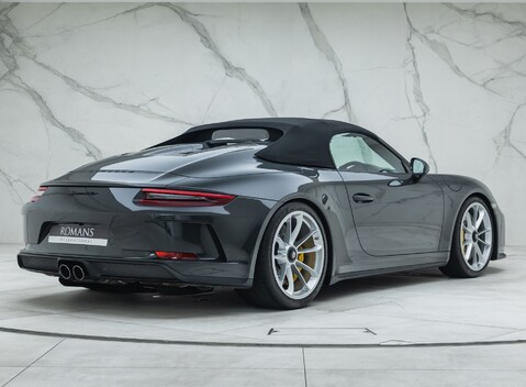 Porsche 911 SPEEDSTER (991) 5