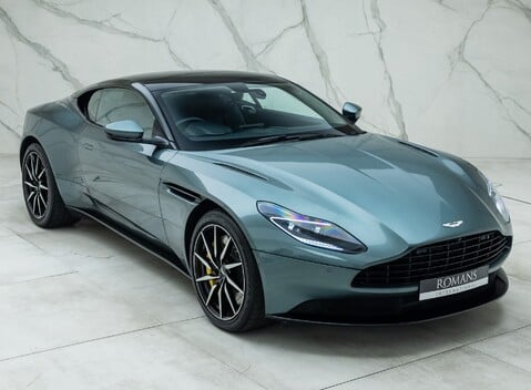 Aston Martin DB11 V8 COUPE 8